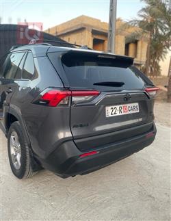 تۆیۆتا ڕاڤ 4